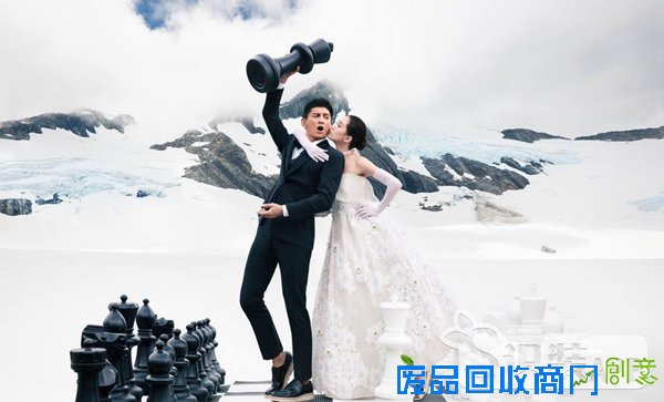 吴奇隆刘诗诗婚纱照曝光 雅痞绅士逗美娘子