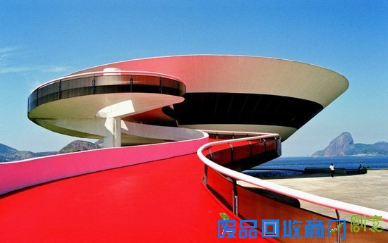 Lanvin设计师的私人生活意见