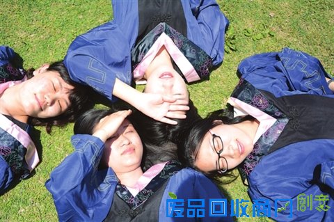 毕业季,用创意致青春