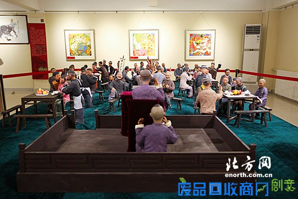 天津民间艺术展开幕 吸引市民参与收藏