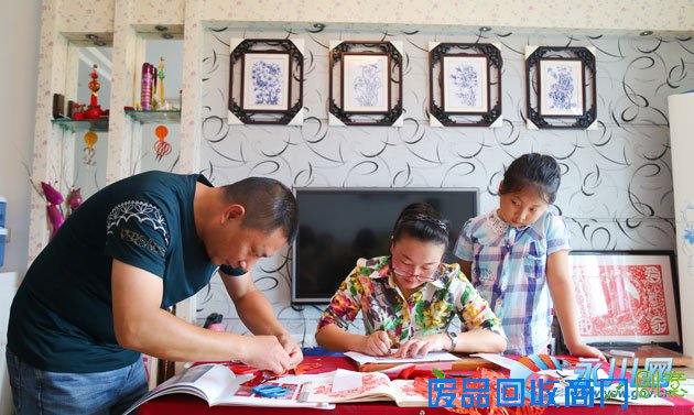 永川区玉屏北路361号官莲琼家的剪纸梦想－深度报道－永川网