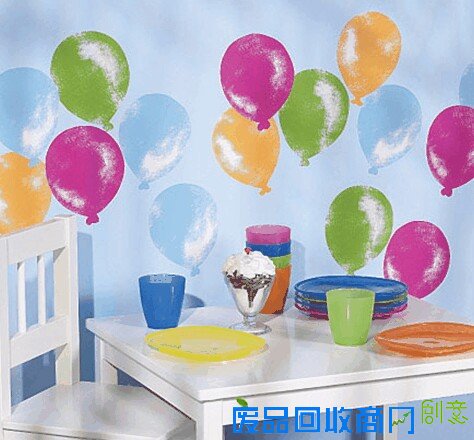 缤纷色彩的气球墙贴