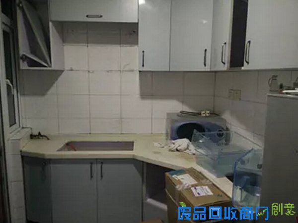 海归姑娘改造房子上瘾 4个月爆改8房受追捧