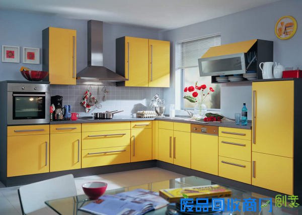 海归姑娘改造房子上瘾 4个月爆改8房受追捧