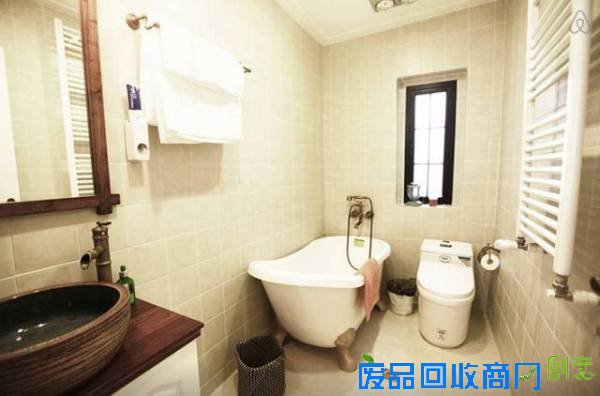 海归姑娘改造房子上瘾 4个月爆改8房受追捧