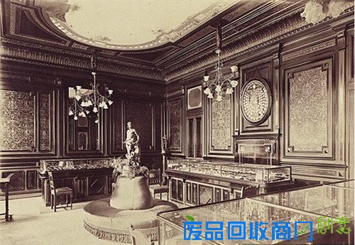 女王节干货：外有颜内有料 这样的女表才最惹人爱