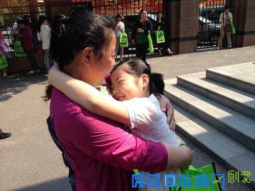 中实中学小升初面谈现场：考题挺简单 增加趣味性