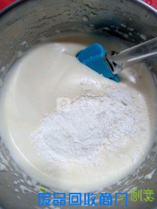 多肉植物纸杯蛋糕的做法步骤：4