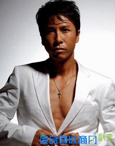 盘点十大没有绯闻的男明星