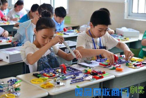 江苏省青少年电子技师认定、科技模型竞赛活动(太仓)圆满落幕