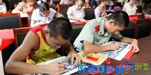 浦江县文化活动中心举办剪纸培训班