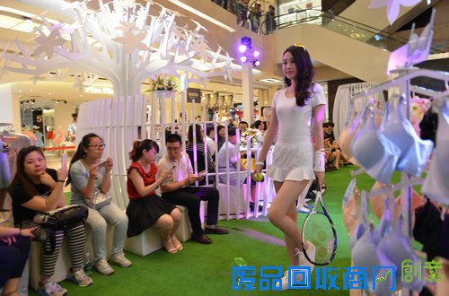 “爱的呼吸•生活工坊”巡展亮相石家庄