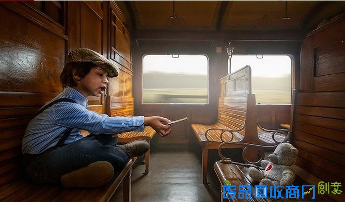 国外儿童摄影图片：趣味童年