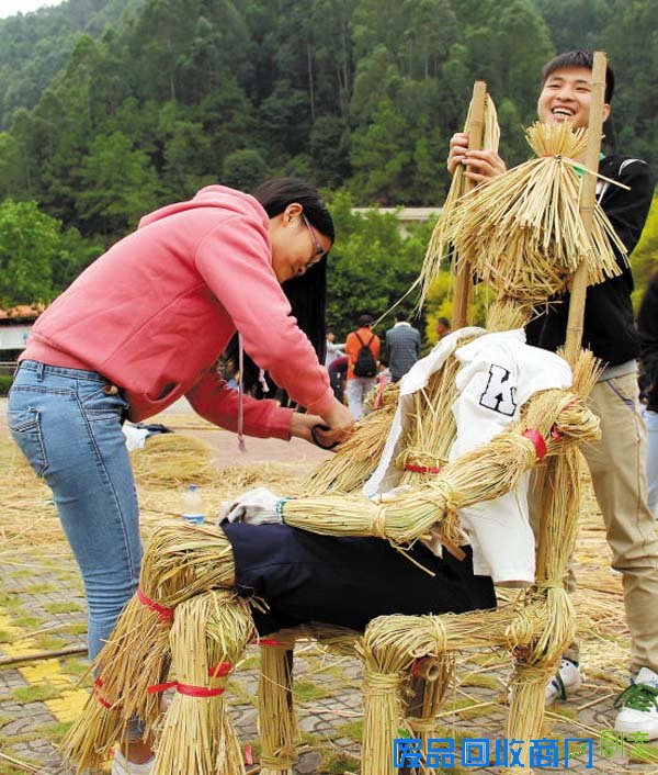 自制稻草人 关爱＂小米粒儿＂ 田间志愿者家庭征集
