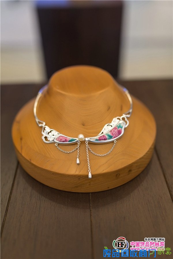 素原首饰十年礼献系列微电影及订制臻品新天地春夏时尚沙龙全新发布