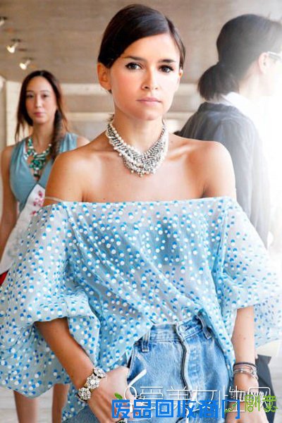 “锁骨放硬币” 显瘦新玩法?锁骨链表示不服!