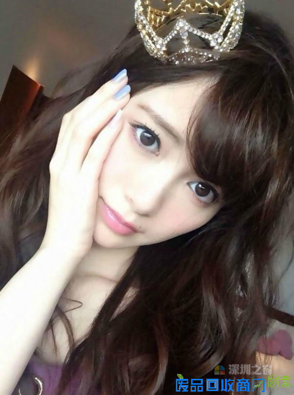 乃木坂46白石麻衣写真高清图片集 戴皇冠变可爱小公举 