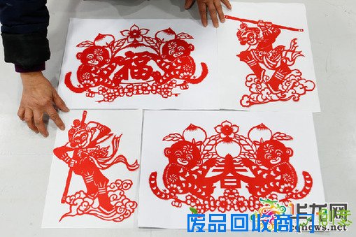 点击图片进入下一页