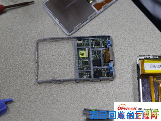 DIY：99图教你将iPod classic机械改造成SSD（多图）