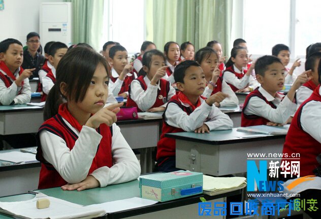 猜谜语做卡片 走进融汇小学新近教师的趣味课堂