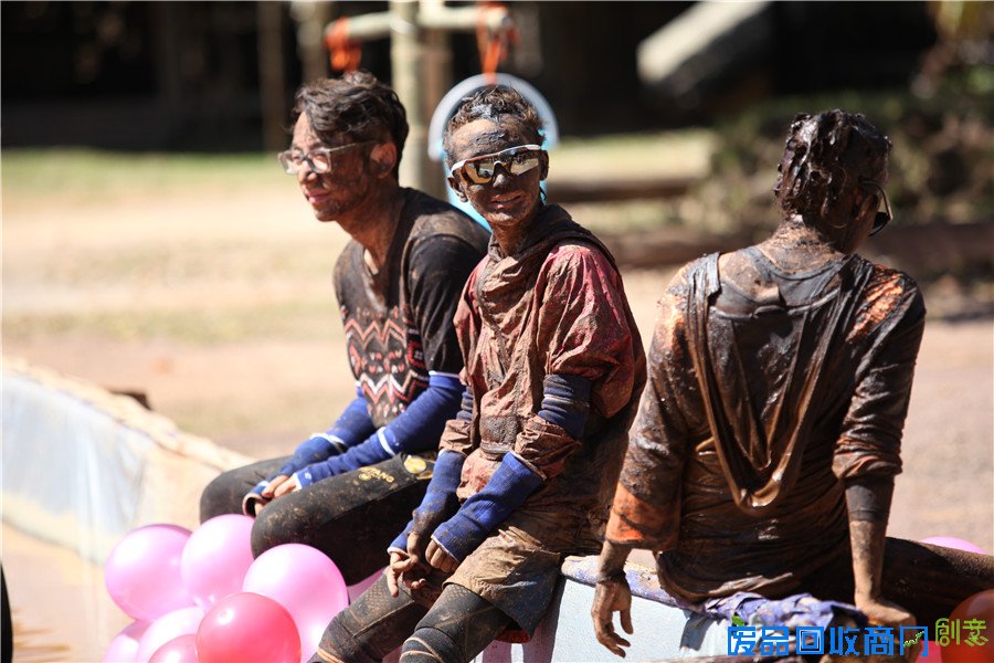 “泥人”周迅、白客、阿雅