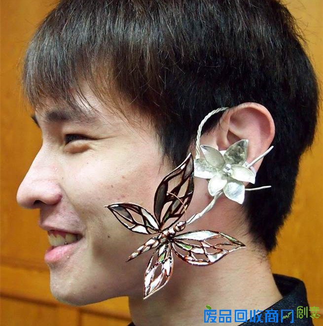 台湾屏科大设计“珠宝蓝牙耳机”