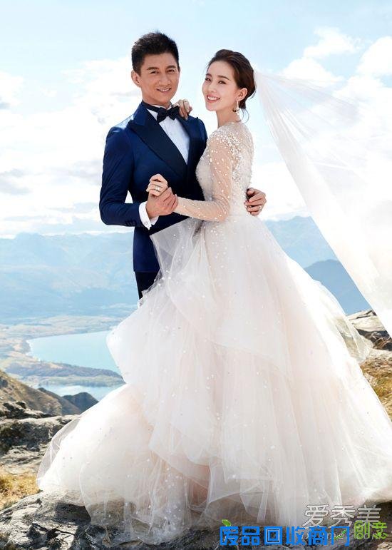 吴奇隆刘诗诗婚纱照首曝光 深情对视唯美浪漫 刘诗诗婚纱照