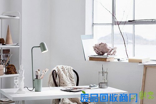 简洁创意书桌搭配 让你爱上学习！