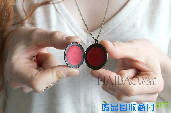 用尽了的唇膏你怎么处理?超巧妙的剩余唇膏+复古小盒子吊坠DIY,将心爱的唇