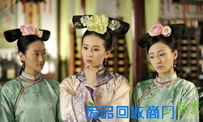 美女扎堆拍照杨幂唐嫣合照 明星证件照看真假天生丽质人民快报网