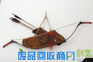 锡伯族代代相传的精良弓箭。