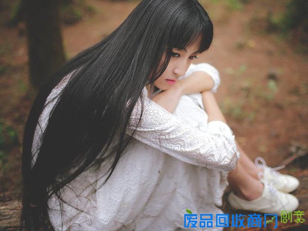 经典语录：月儿再圆满，也有弯曲的时候