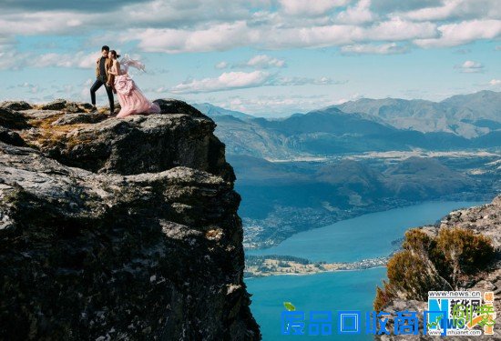 吴奇隆刘诗诗再曝婚纱照：帅气西服深情拥吻（组图）