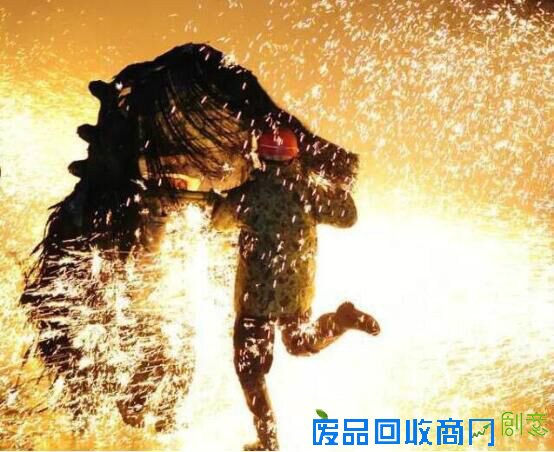 蜀河古镇传统春节习俗:烧狮子