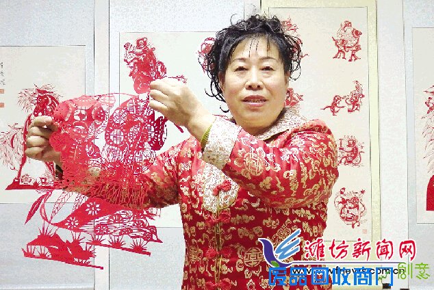 高密剪纸女艺人创作出“百猴迎春”系列作品