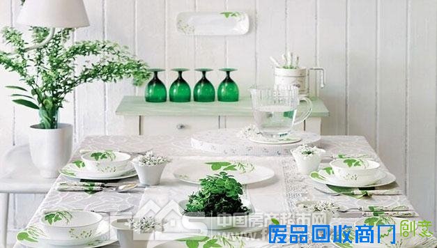 色彩搭配的学问 自己DIY搭配丰富多彩的餐厅