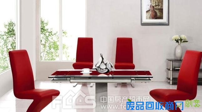 色彩搭配的学问 自己DIY搭配丰富多彩的餐厅