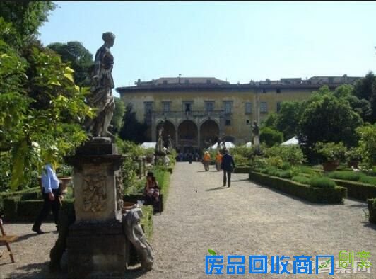 欧纳菲珠宝设计学院师资