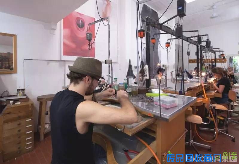 欧纳菲珠宝设计学院师资