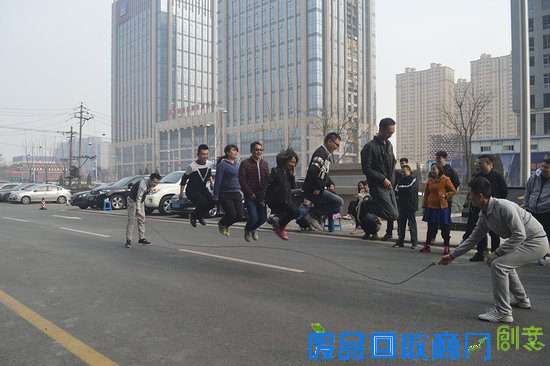 春暖花开趣味赛 来远大赢未来