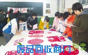 武清王庆坨镇初级中学举办中学生校园剪纸比赛