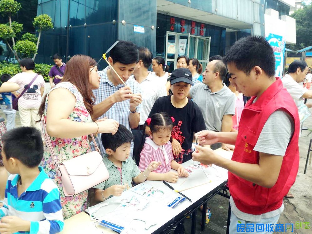 省科技馆国庆科普活动乐趣无限