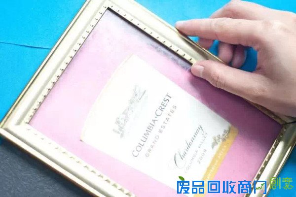 小创意，6步教你做酒标装饰画