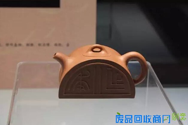 无锡博物院 两团泥巴之间