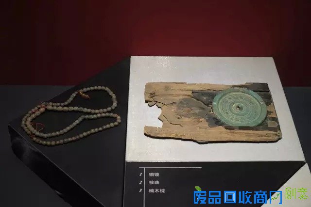 无锡博物院 两团泥巴之间