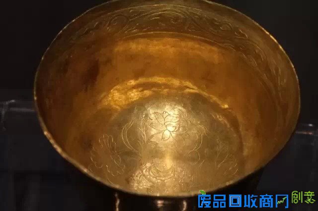 无锡博物院 两团泥巴之间