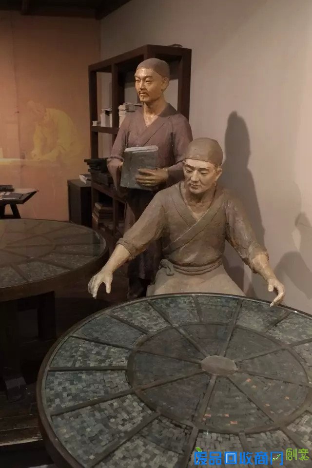 无锡博物院 两团泥巴之间