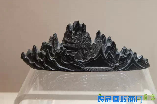 无锡博物院 两团泥巴之间