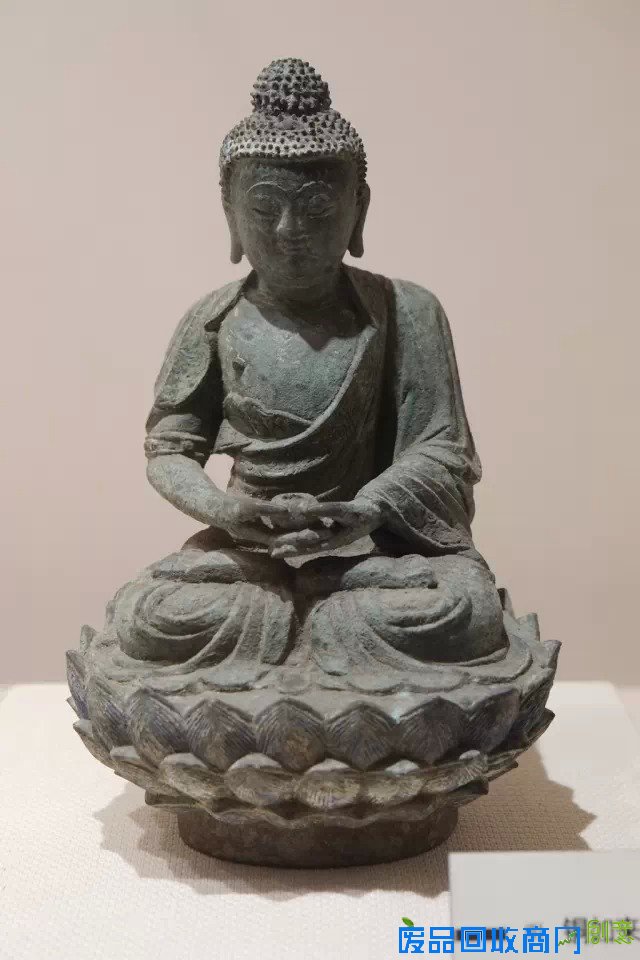 无锡博物院 两团泥巴之间