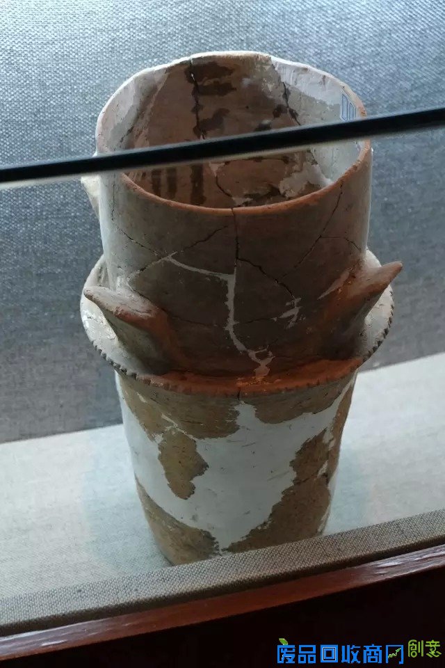 无锡博物院 两团泥巴之间